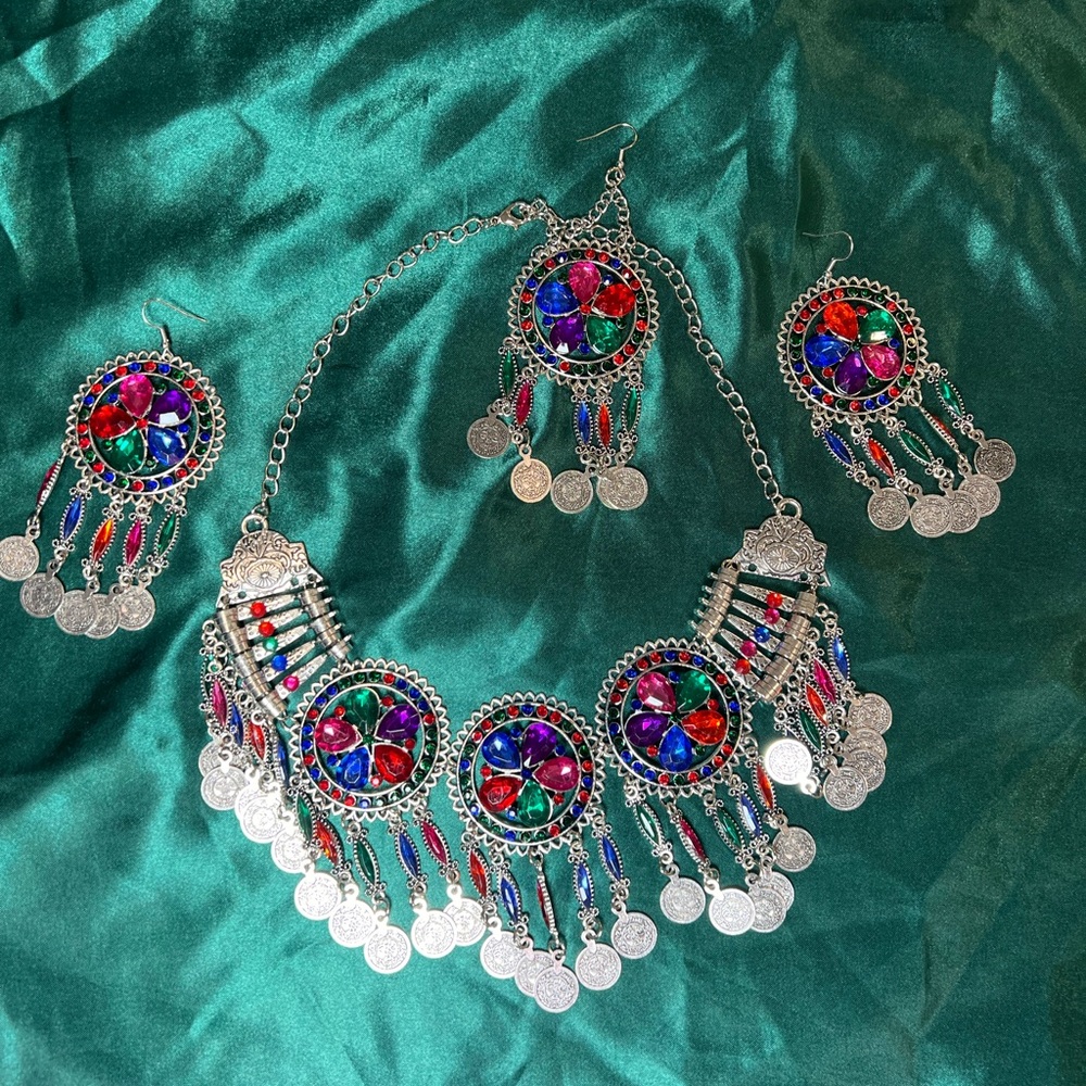 NEW 4 piece Multicolor Gem earrings, head piece, and necklace set